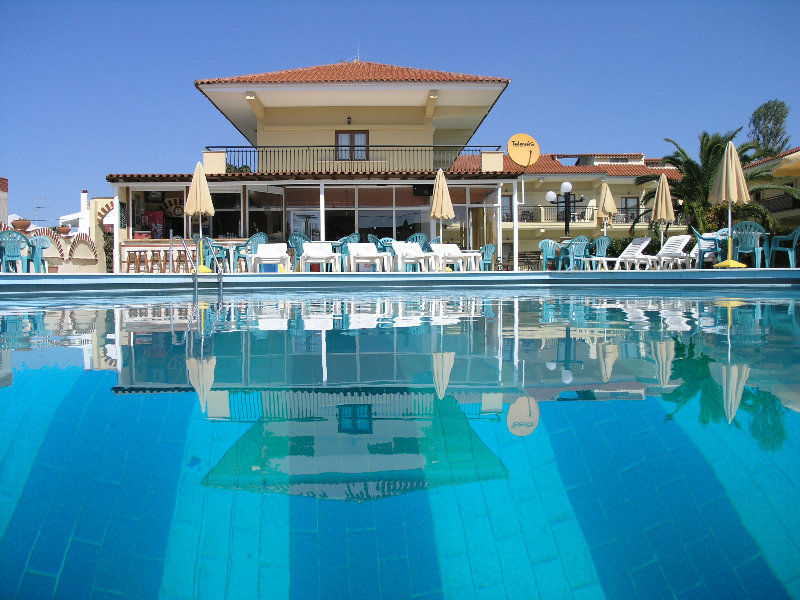 Aristotelis Hotel Fourka Esterno foto