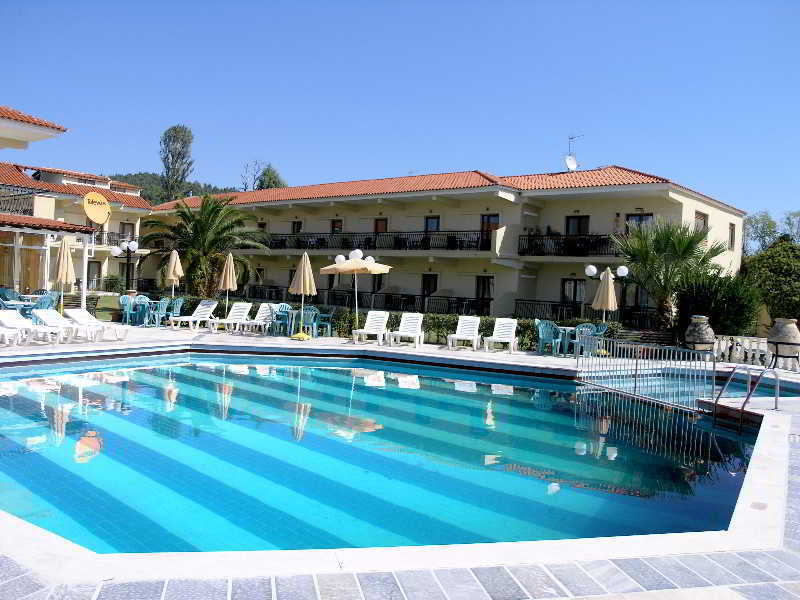 Aristotelis Hotel Fourka Esterno foto