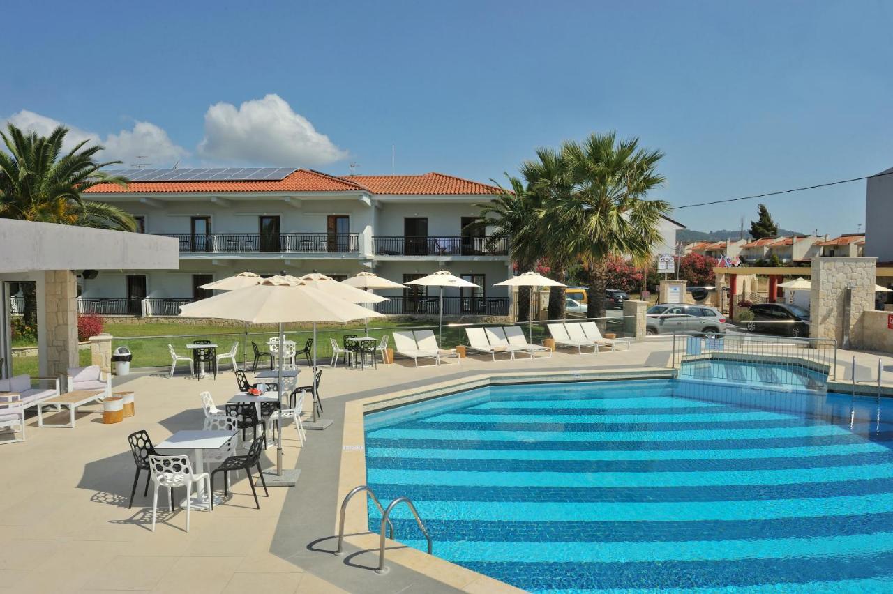 Aristotelis Hotel Fourka Esterno foto